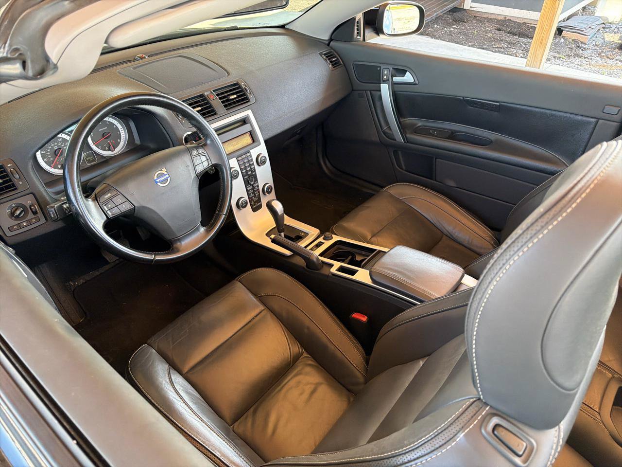 Used 2012 Volvo C70 T5 FWD image 11
