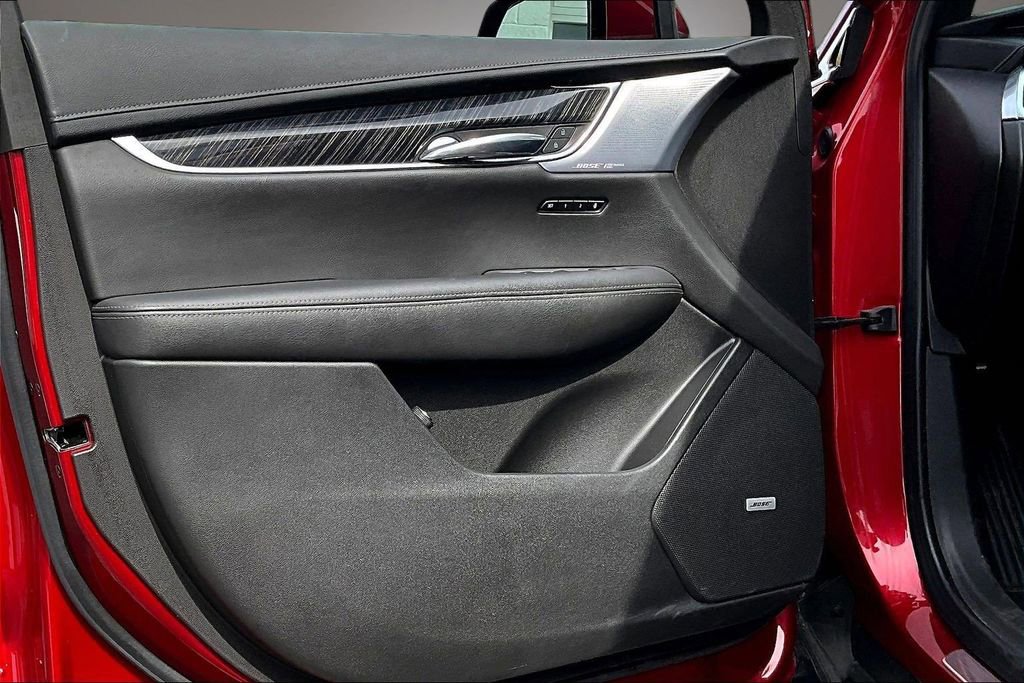 Used 2022 Cadillac XT6 Premium Luxury AWD/4WD image 20