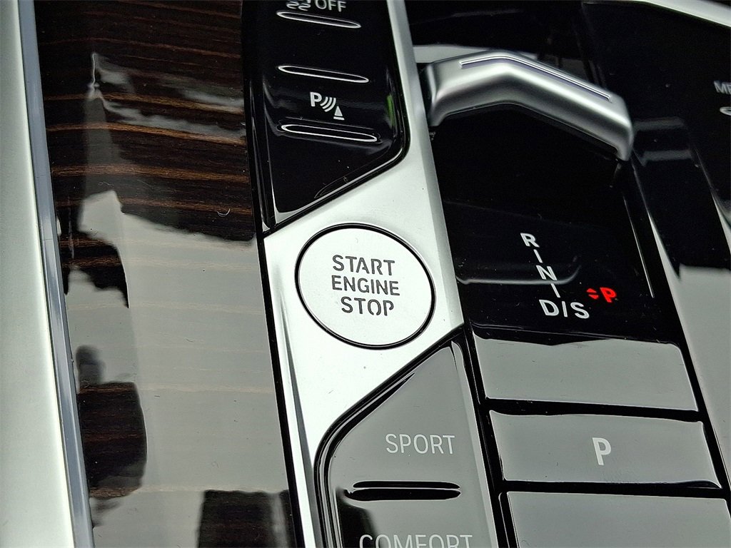 Used 2024 BMW X5 xDrive40i w/ Premium Package image 21