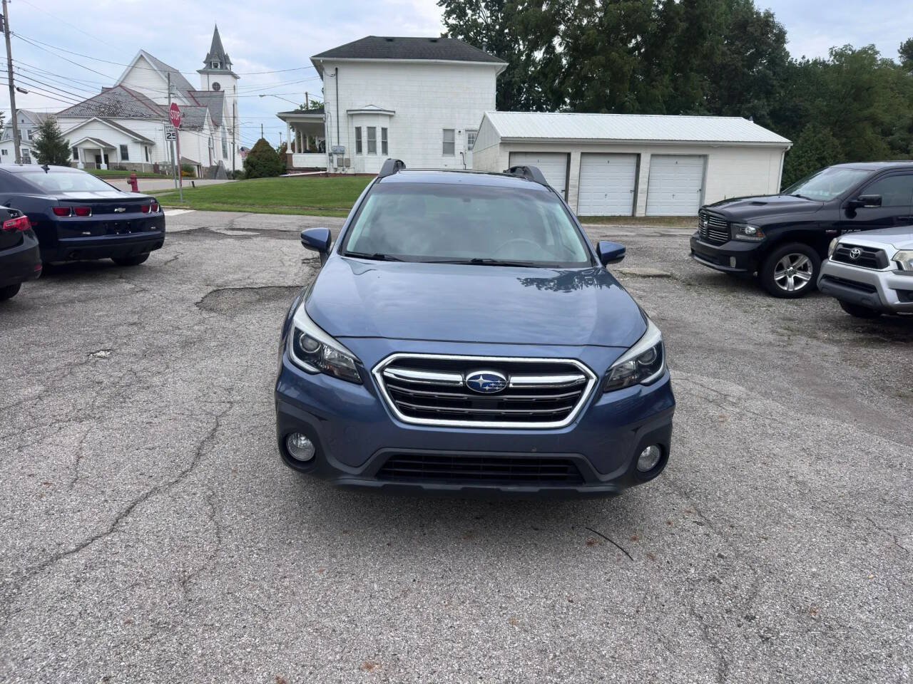 Used 2018 Subaru Outback 2.5i Limited AWD/4WD image 2