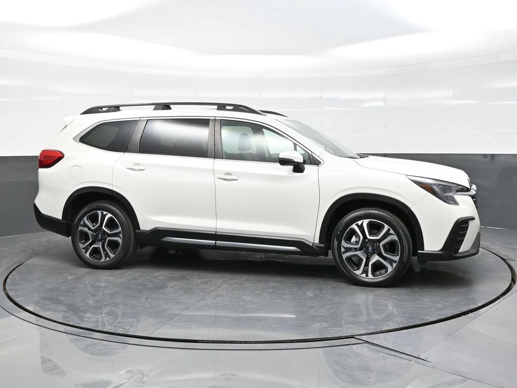 Used 2023 Subaru Ascent Limited AWD/4WD image 8
