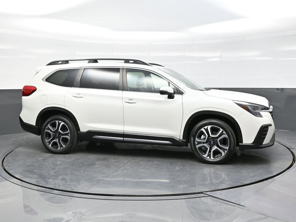 Used 2023 Subaru Ascent Limited AWD/4WD image 8
