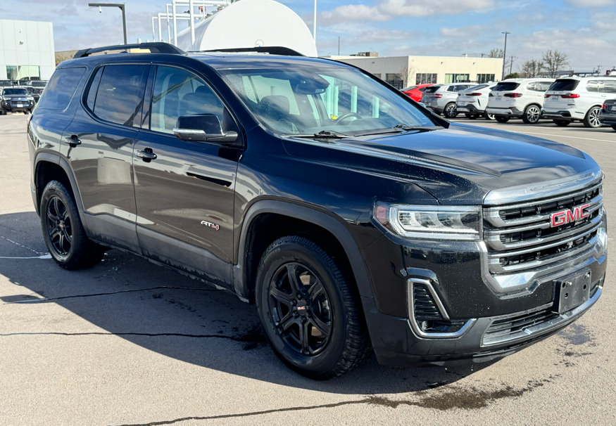 Used 2023 GMC Acadia AT4 w/ Technology Package AWD/4WD image 4