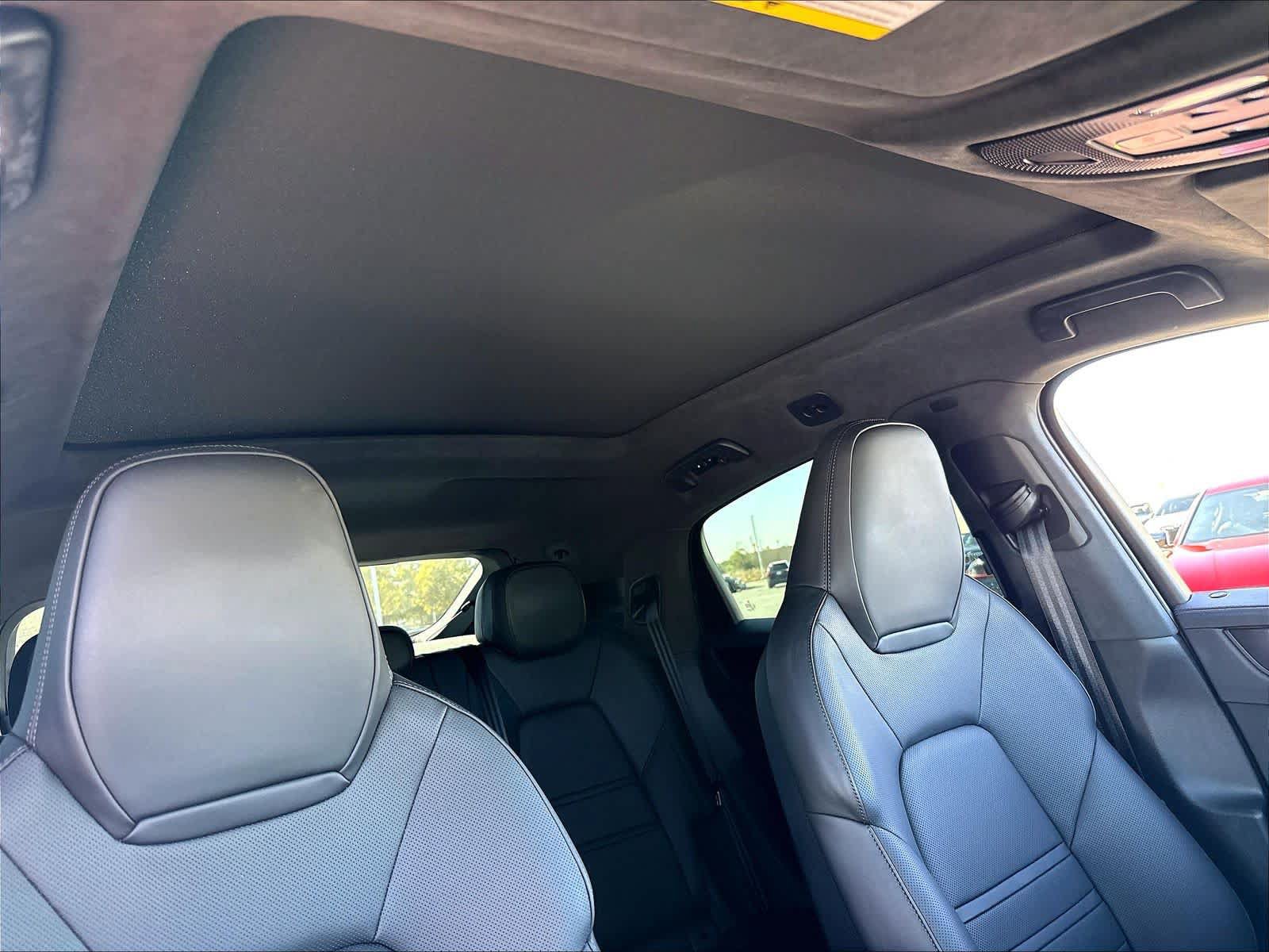 Used 2026 Porsche Cayenne GTS AWD/4WD image 24