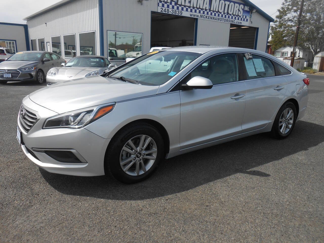 Used 2017 Hyundai Sonata SE FWD image 5