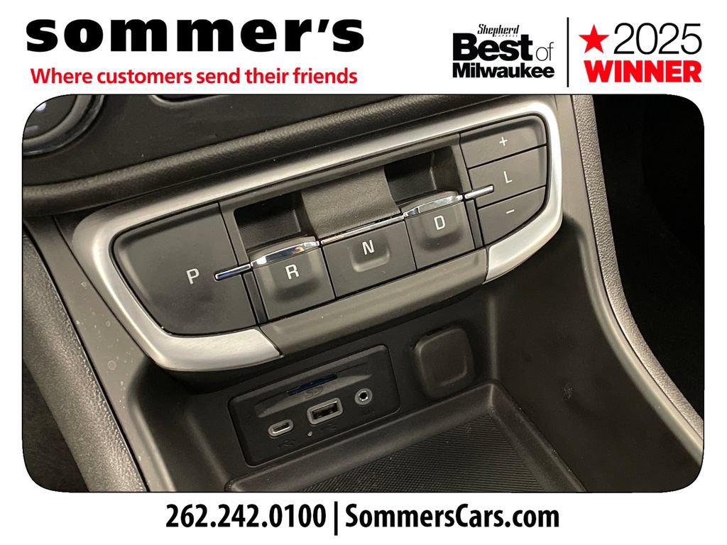 Used 2024 GMC Terrain SLT w/ Elevation Edition AWD/4WD image 21