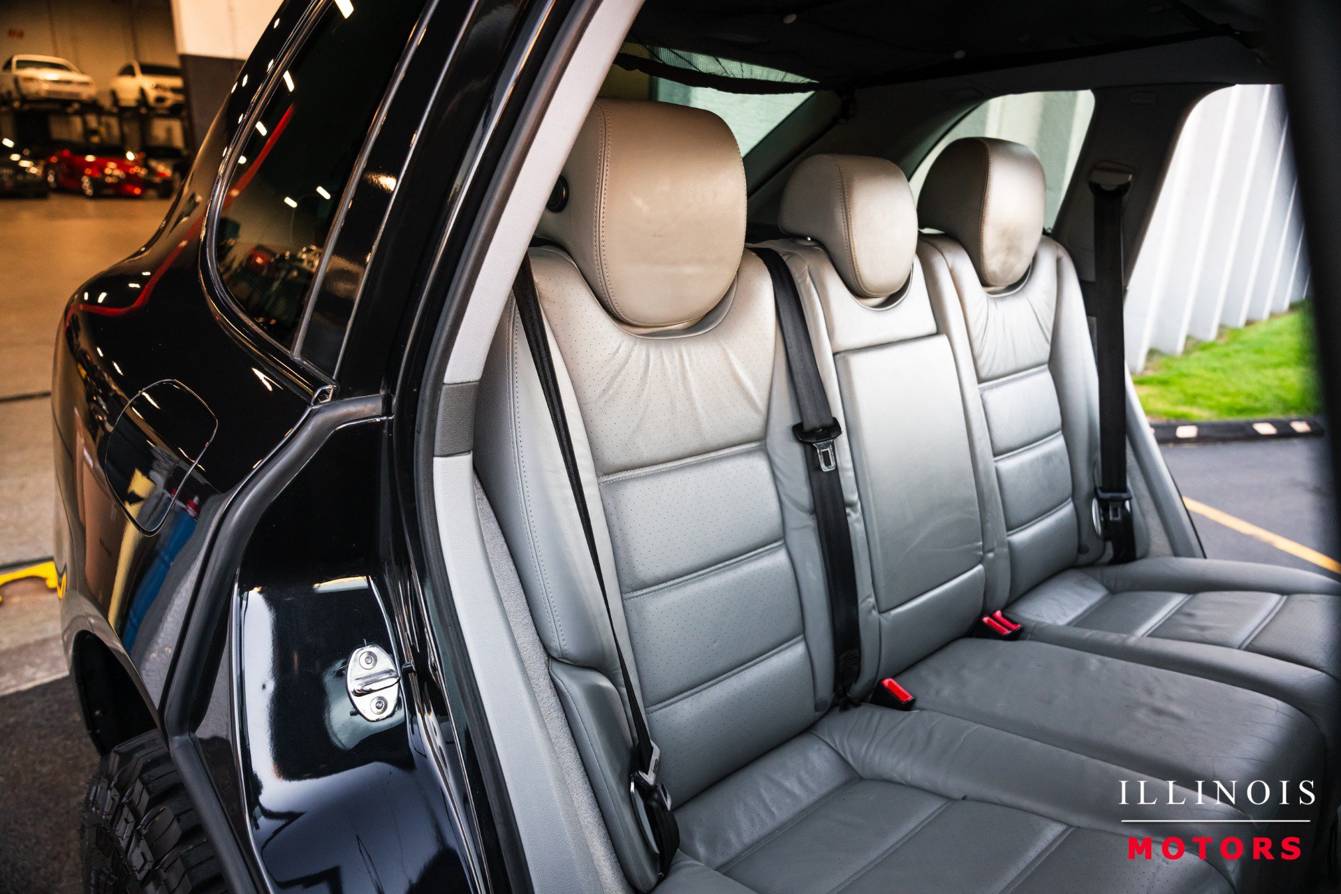 Used 2004 Porsche Cayenne S AWD/4WD image 35