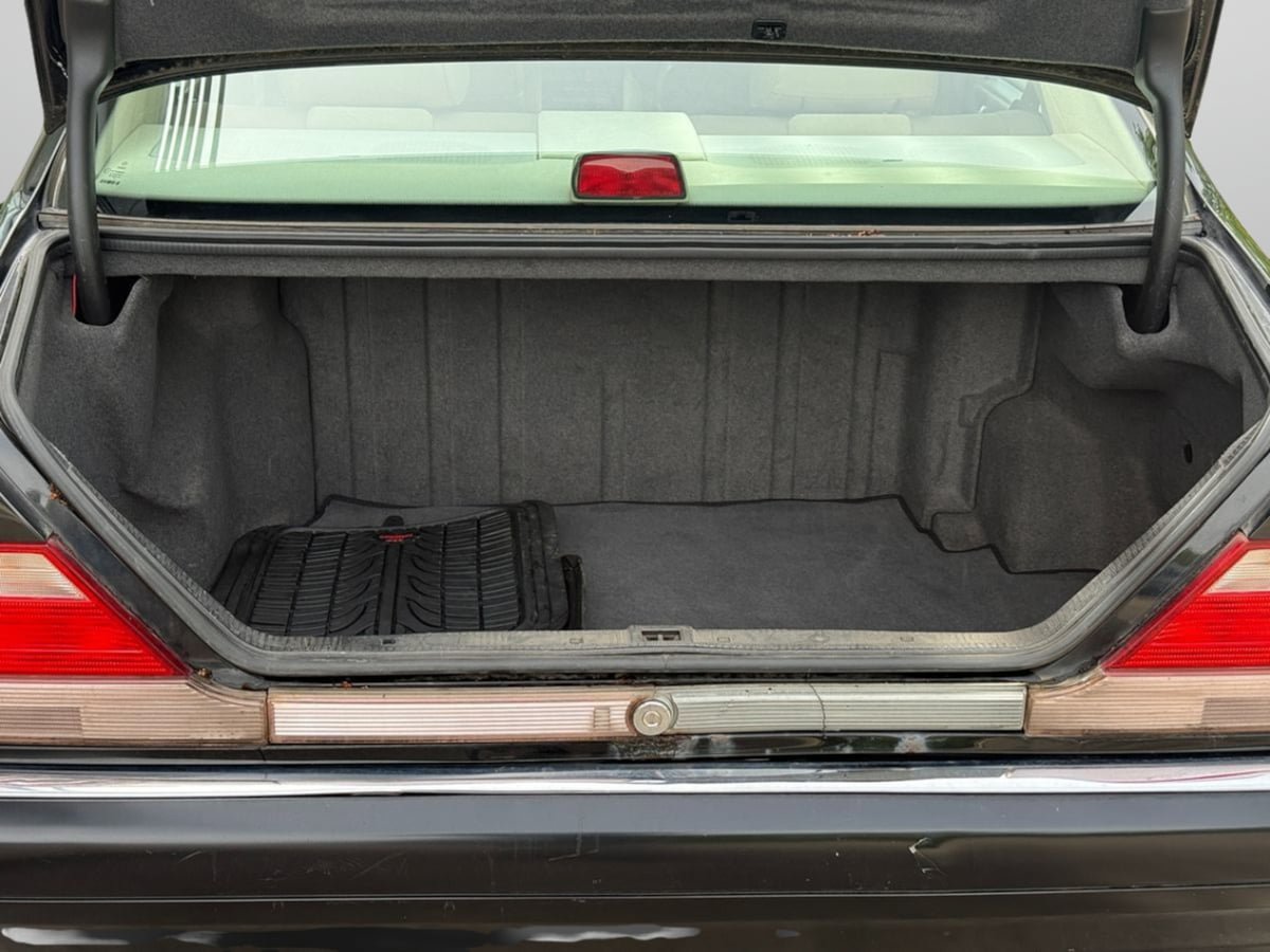 Used 1998 Mercedes-Benz S 320 image 9