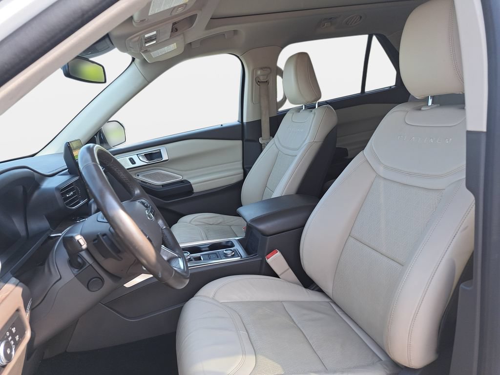 Used 2020 Ford Explorer Platinum w/ Premium Technology Package AWD/4WD image 18