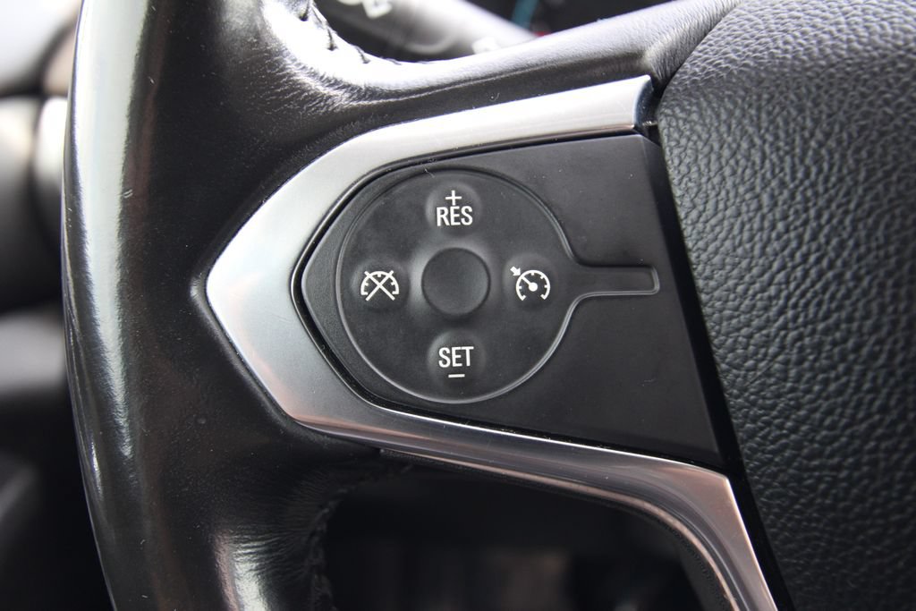 Used 2019 Chevrolet Traverse LT w/ LPO, Blackout Package AWD/4WD image 23