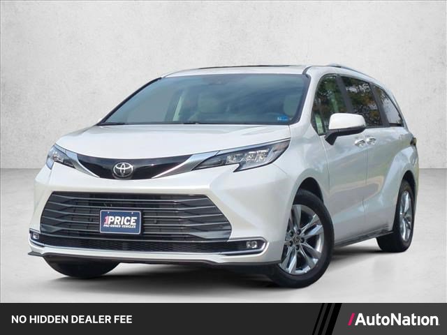 Used 2026 Toyota Sienna Limited AWD/4WD image 1