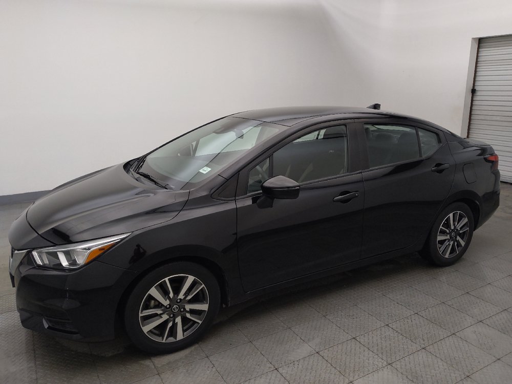 Used 2021 Nissan Versa SV FWD image 2