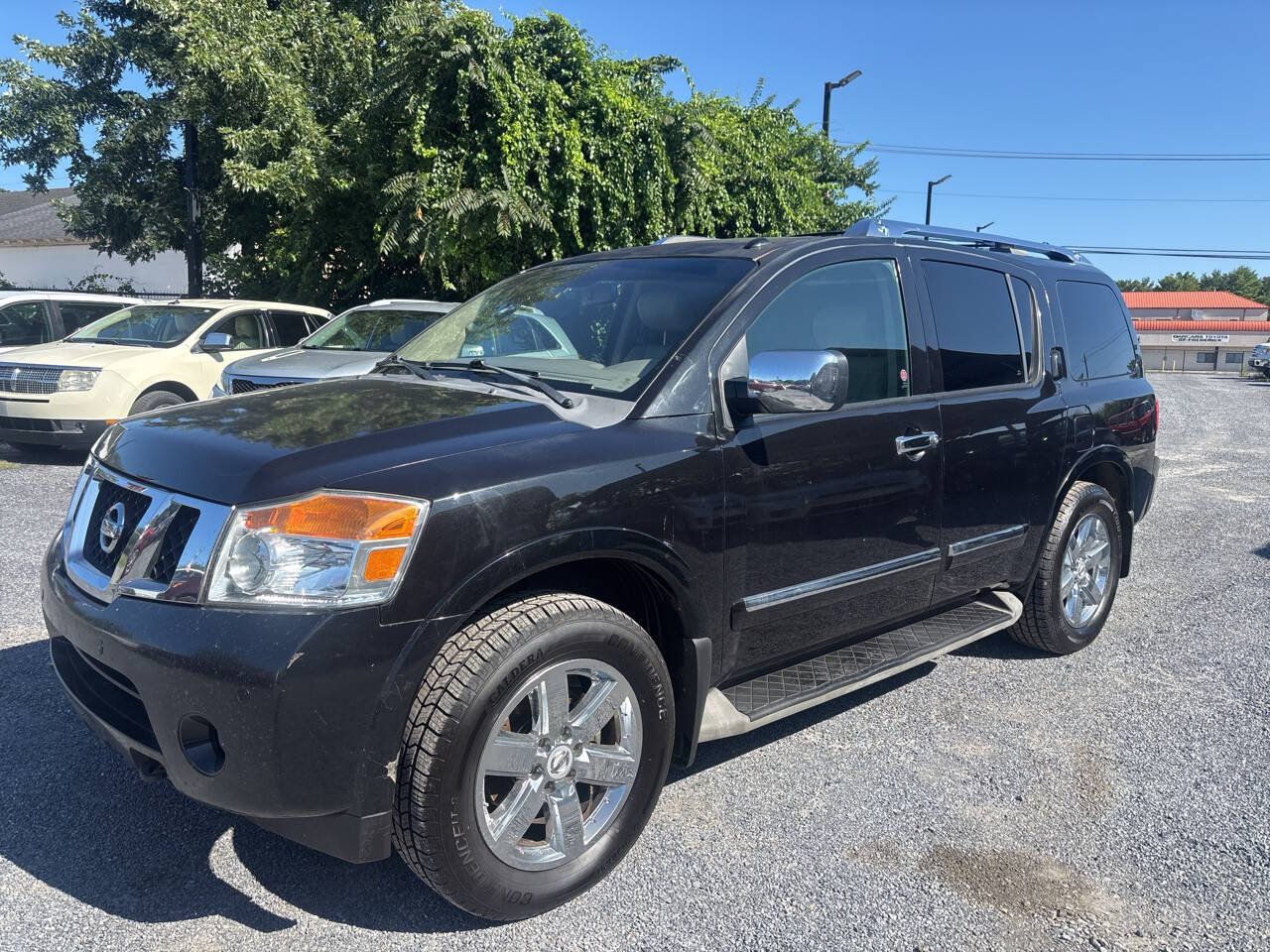 Used 2010 Nissan Armada SE AWD/4WD image 7
