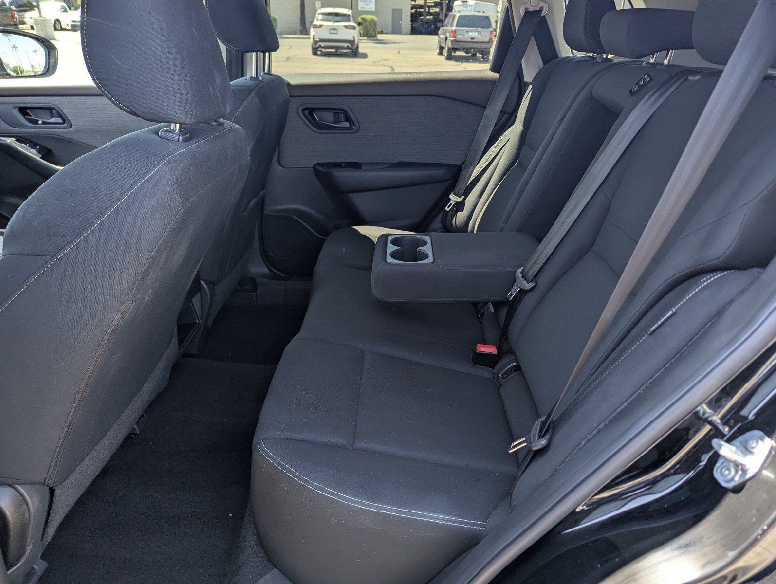 Used 2023 Nissan Rogue S FWD image 9