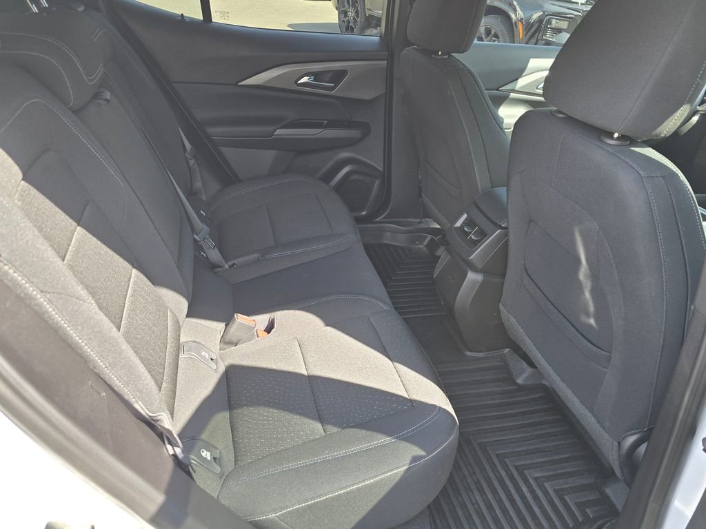 Used 2025 Chevrolet Equinox EV LT FWD image 15