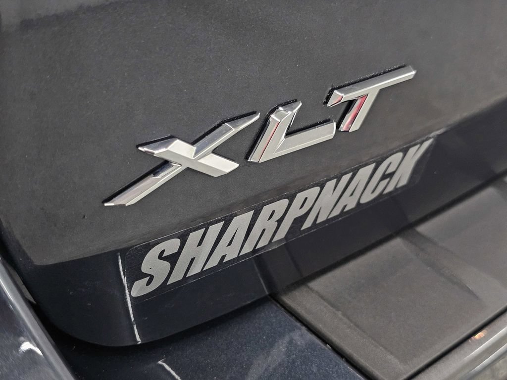 Used 2022 Ford Explorer XLT w/ Equipment Group 202A AWD/4WD image 26