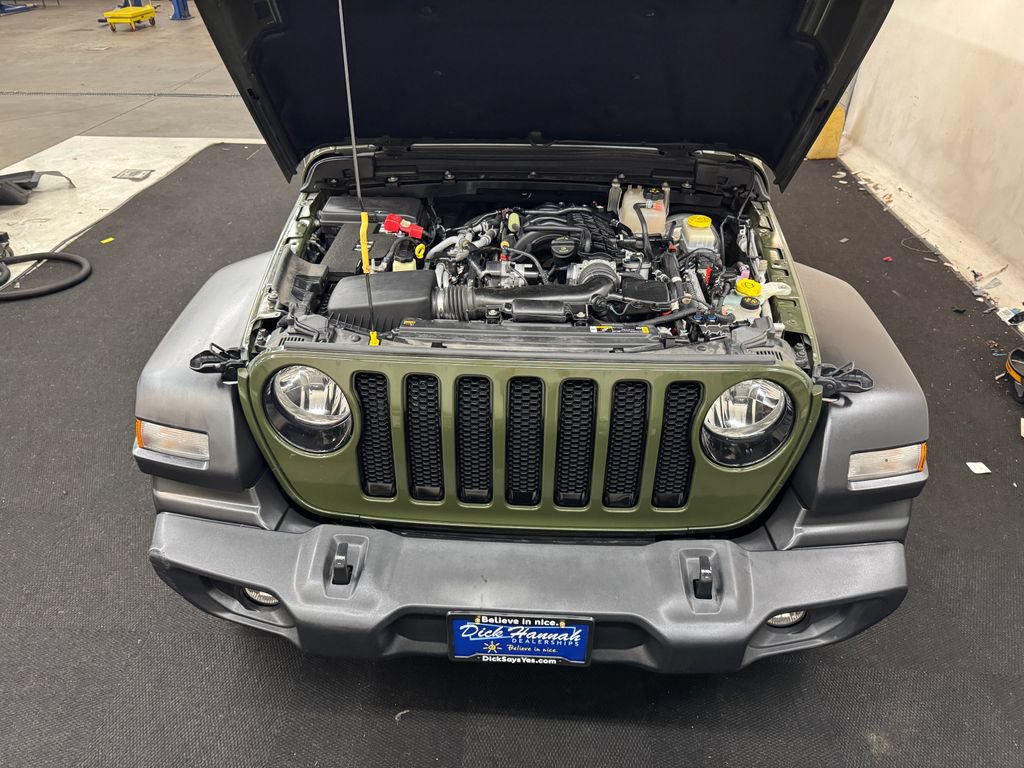 Used 2022 Jeep Wrangler Unlimited Sport AWD/4WD image 11