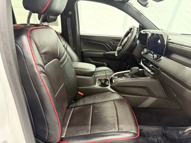 Used 2024 Chevrolet Colorado Trail Boss image 18