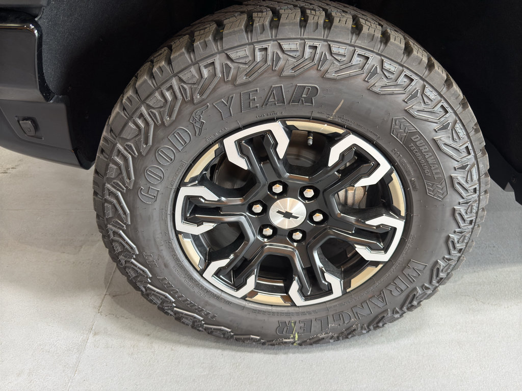 New 2026 Chevrolet Silverado 1500 ZR2 AWD/4WD image 9