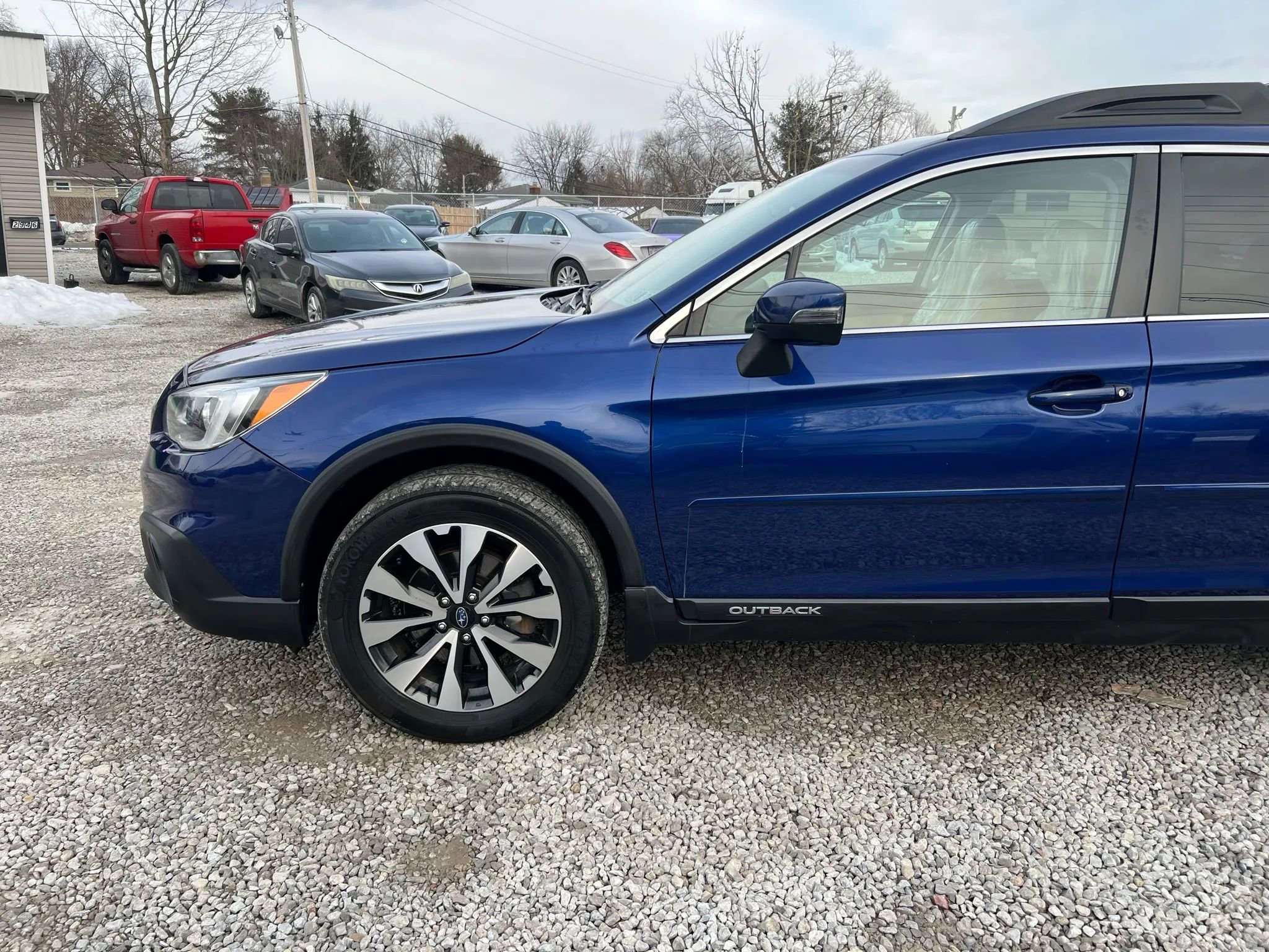 Used 2016 Subaru Outback 3.6R Limited image 4