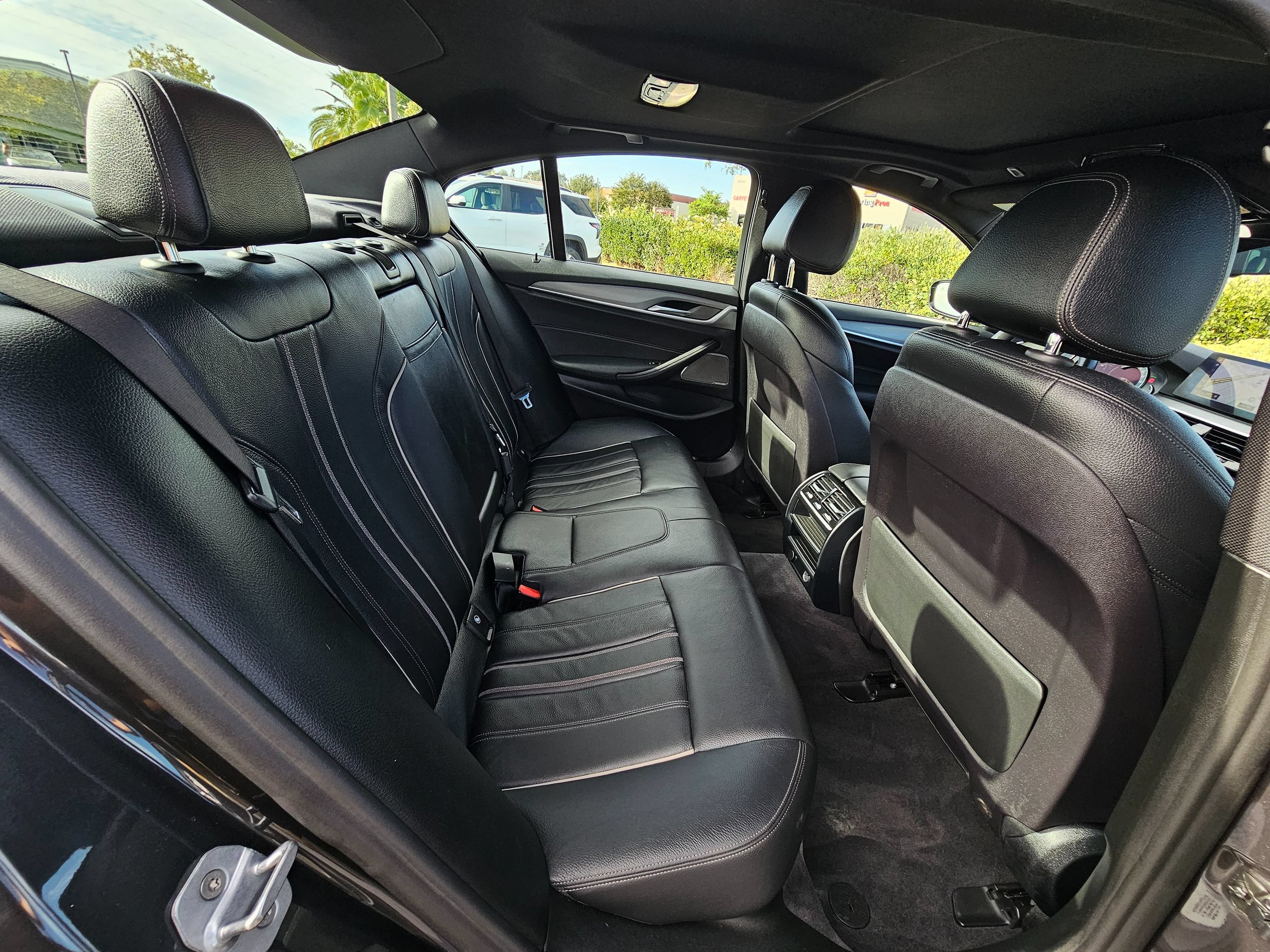 Used 2018 BMW 530e w/ M Sport Package 2 RWD image 31