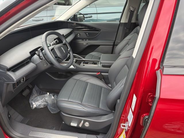 New 2026 Lincoln Nautilus Reserve w/ Jet Appearance Package image 13
