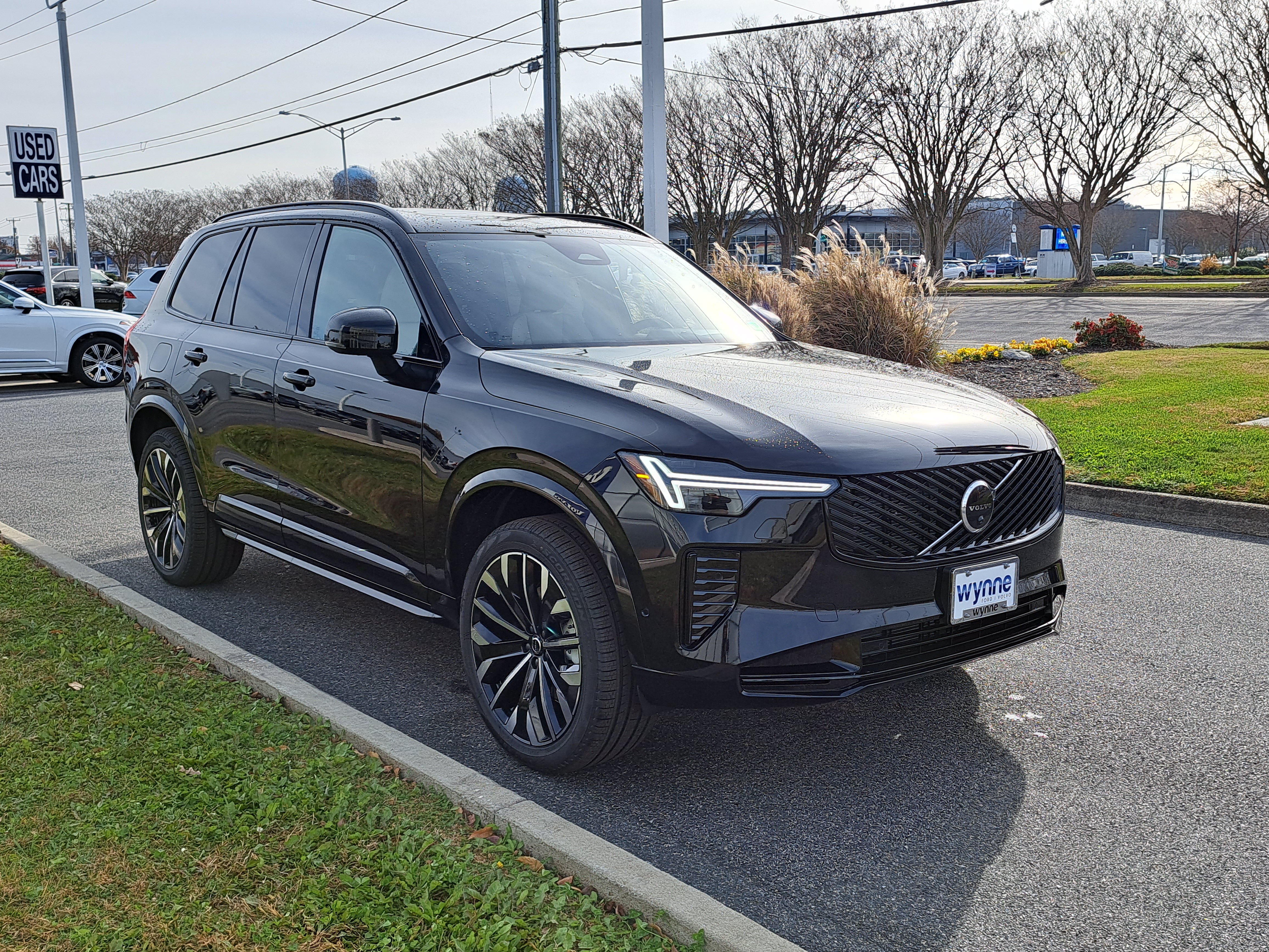 New 2026 Volvo XC90 B6 Ultra w/ Protection Package Premier AWD/4WD image 2