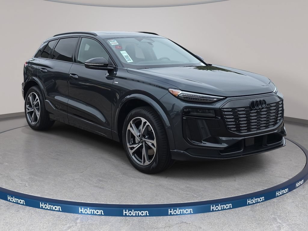 New 2027 Audi Q6 e-tron Premium Plus RWD image 3