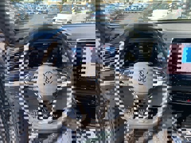 New 2026 Volkswagen Atlas Cross Sport SEL Premium R-Line image 31