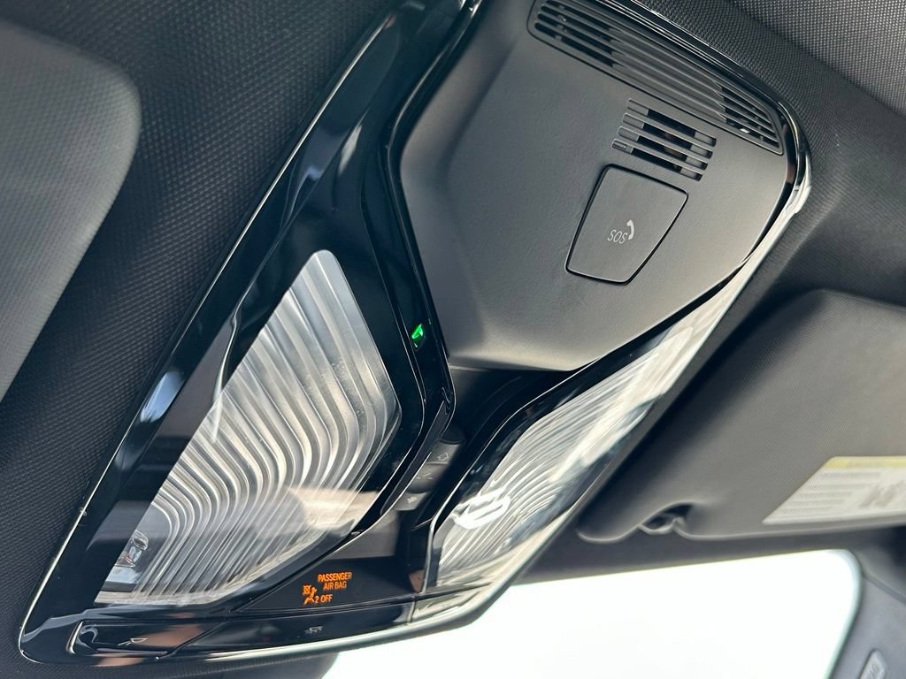 Used 2025 BMW 330i Sedan RWD image 25