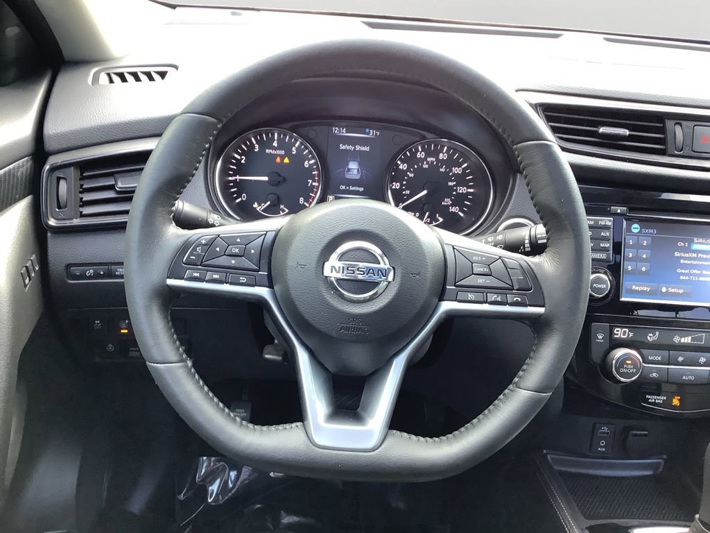 Used 2017 Nissan Rogue SL w/ SL Premium Package image 19