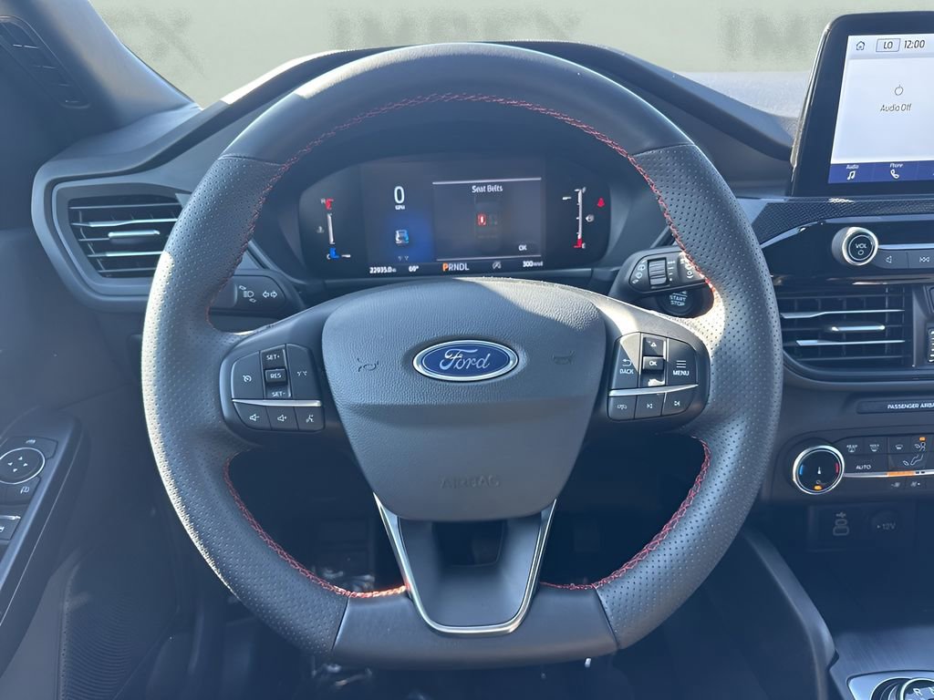 Used 2025 Ford Escape ST-Line image 13