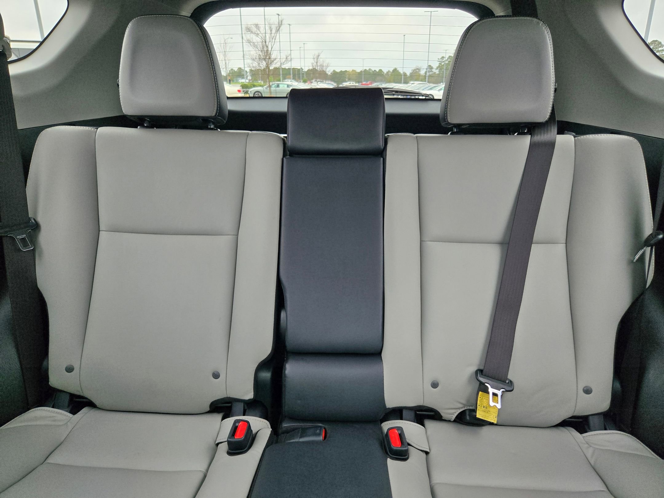 Used 2018 Toyota RAV4 Limited image 33