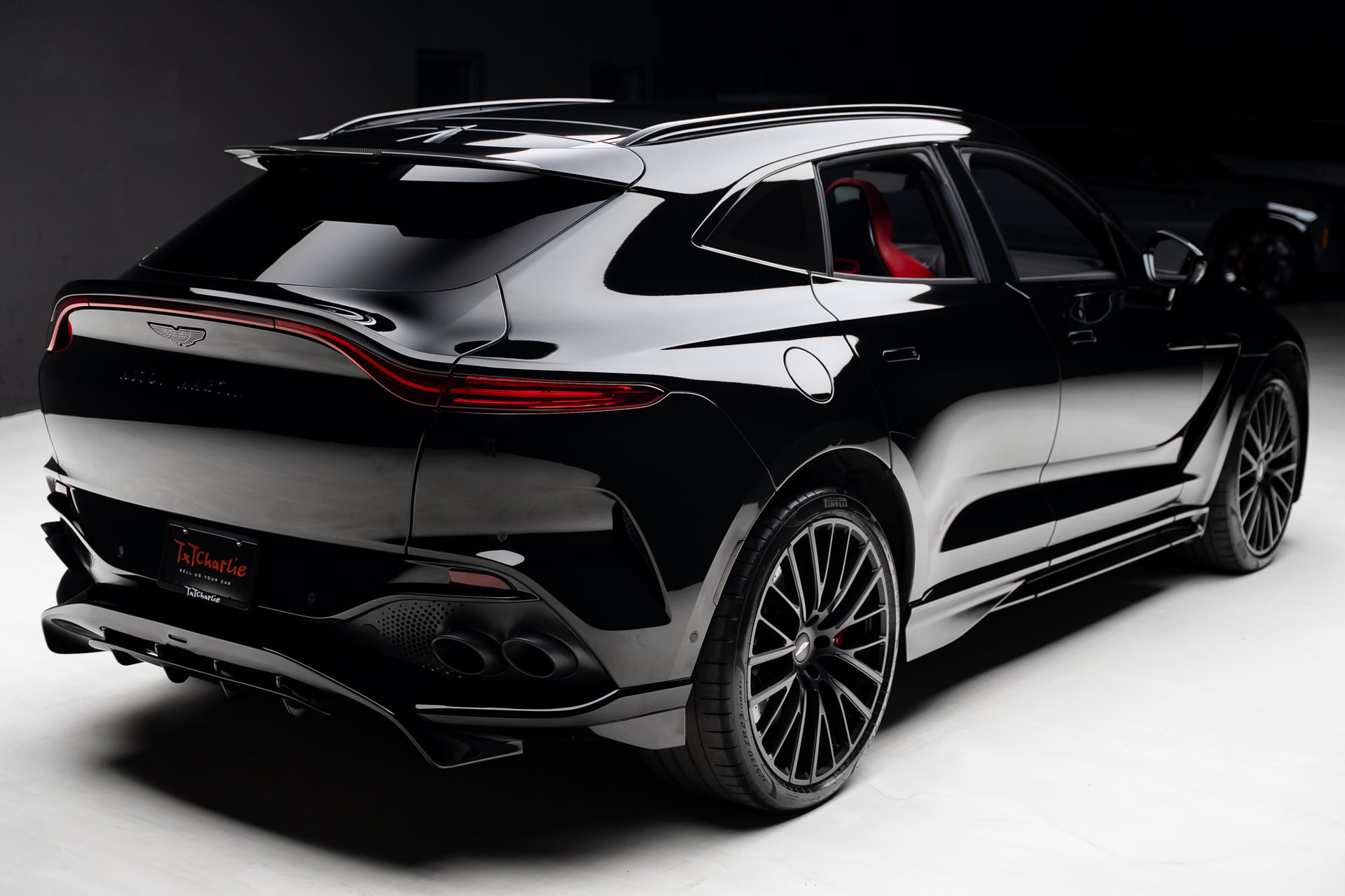 Used 2023 Aston Martin DBX 707 AWD/4WD image 32