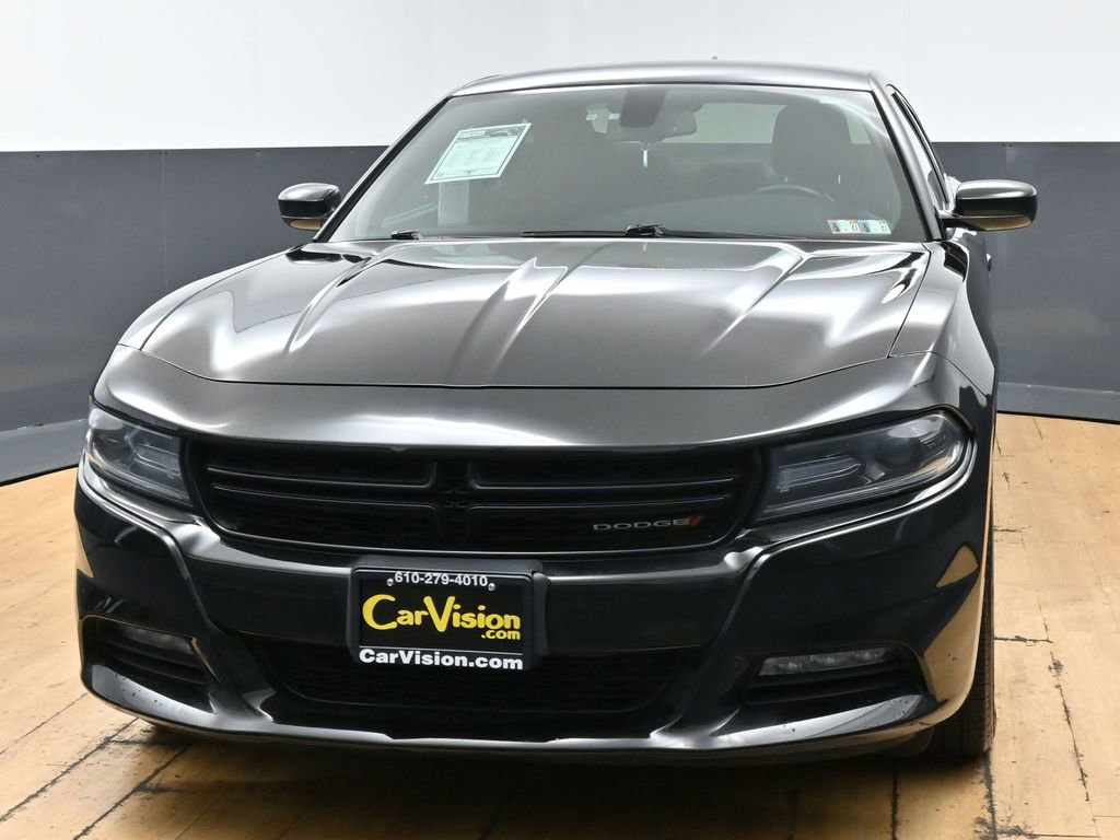 Used 2019 Dodge Charger SXT AWD/4WD image 5