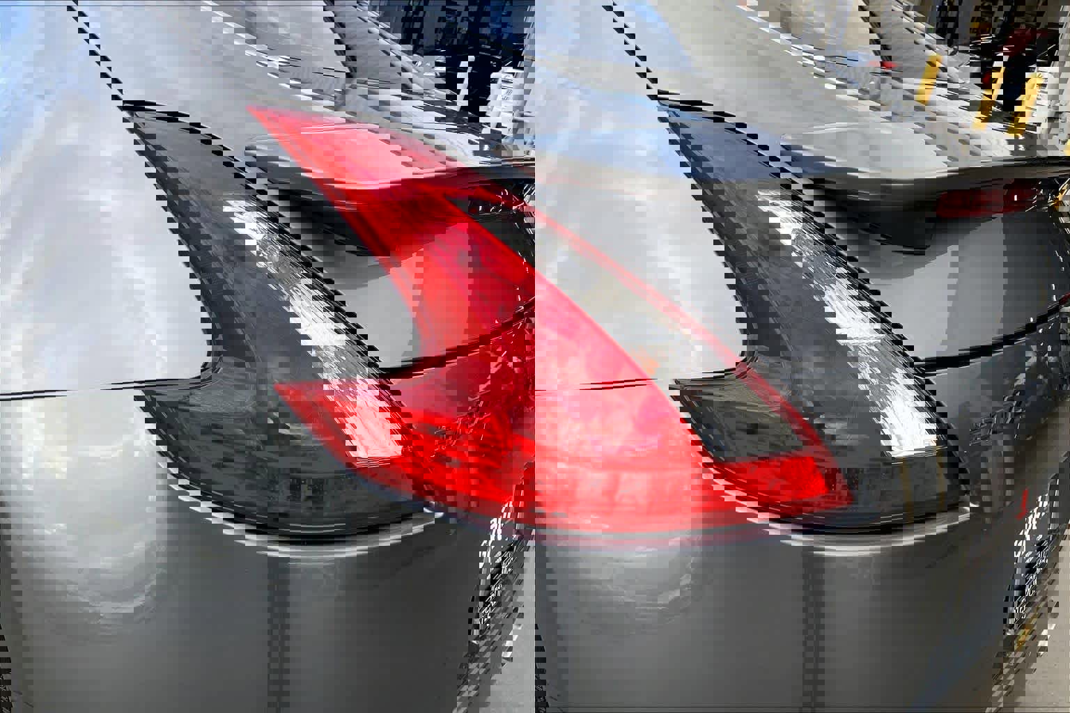 Used 2016 Nissan 370Z w/ Sport Package image 25