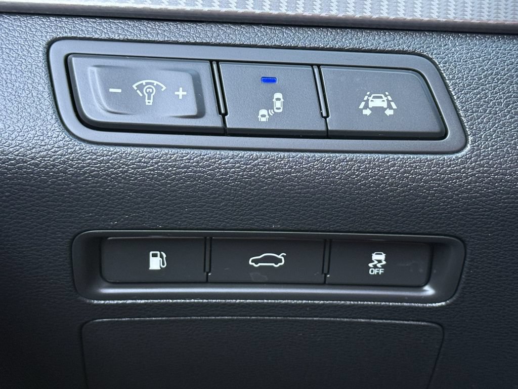 Used 2018 Hyundai Sonata Limited FWD image 23