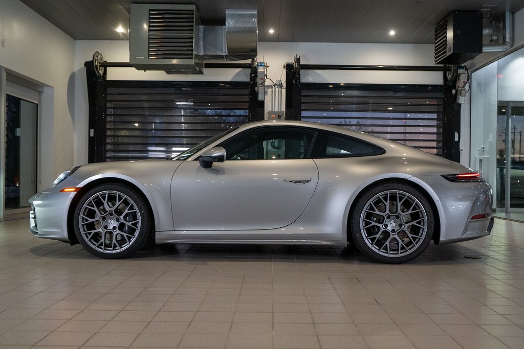 New 2026 Porsche 911 Carrera RWD image 2