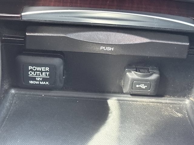 Used 2015 Acura TLX FWD image 33
