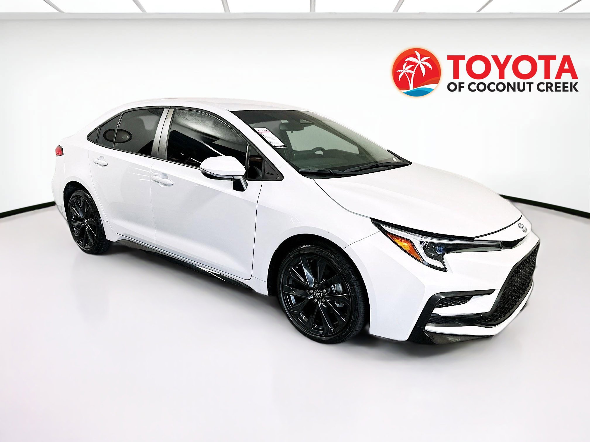 Used 2023 Toyota Corolla SE FWD image 1