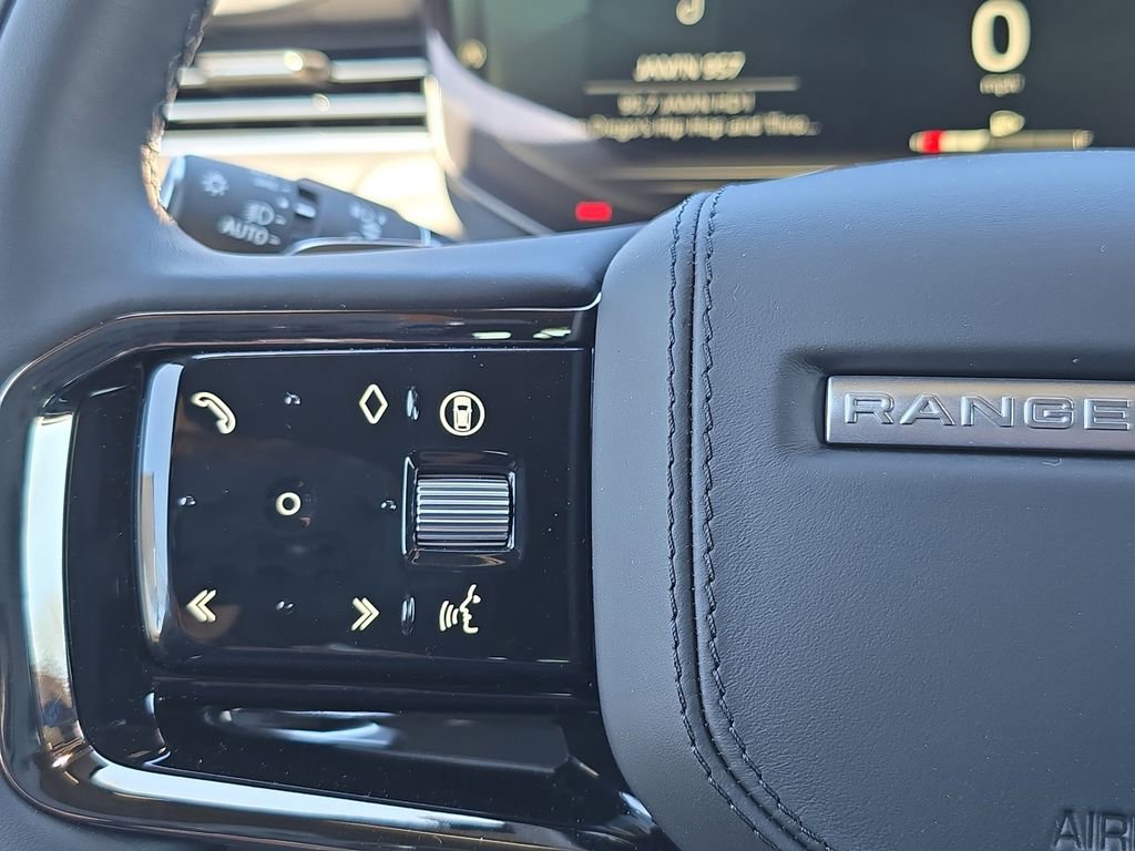 New 2025 Land Rover Range Rover Sport Dynamic SE AWD/4WD image 18
