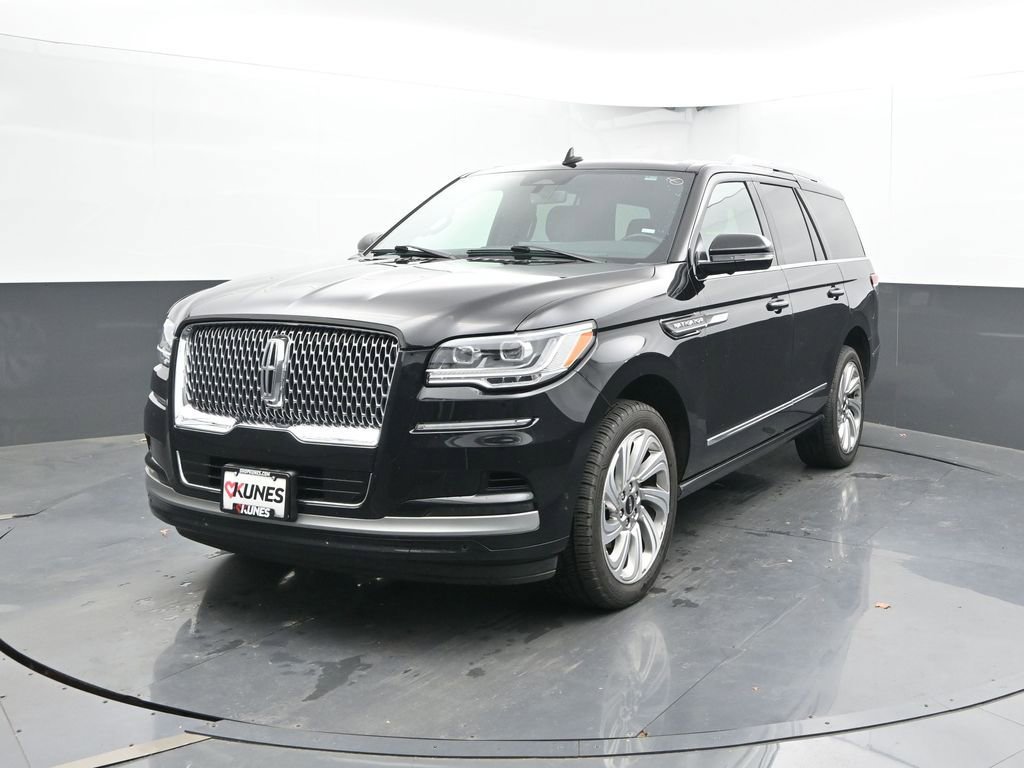 Used 2024 Lincoln Navigator Premiere image 5