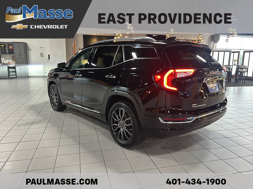 Certified 2023 GMC Terrain Denali w/ Black Diamond Edition AWD/4WD image 5