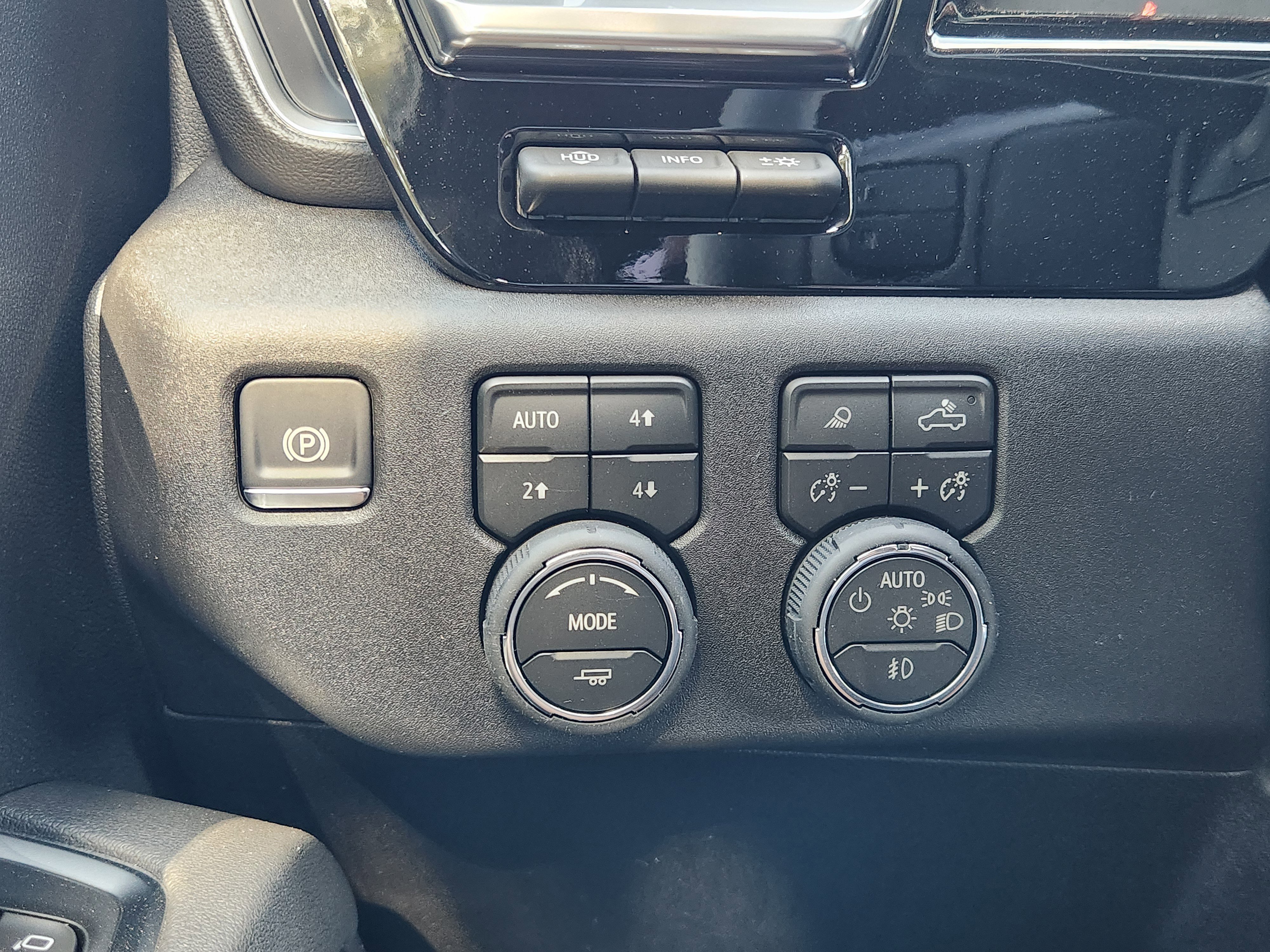 New 2026 Chevrolet Silverado 3500 High Country w/ High Country Premium Package image 23