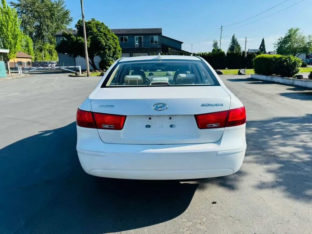 Used 2009 Hyundai Sonata GLS w/ Popular Equipment Pkg 2 FWD image 4