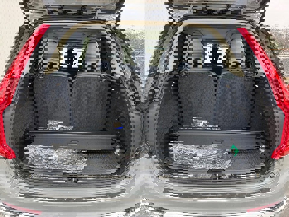 Certified 2024 Volvo XC90 T8 Plus w/ Protection Package Premier image 15