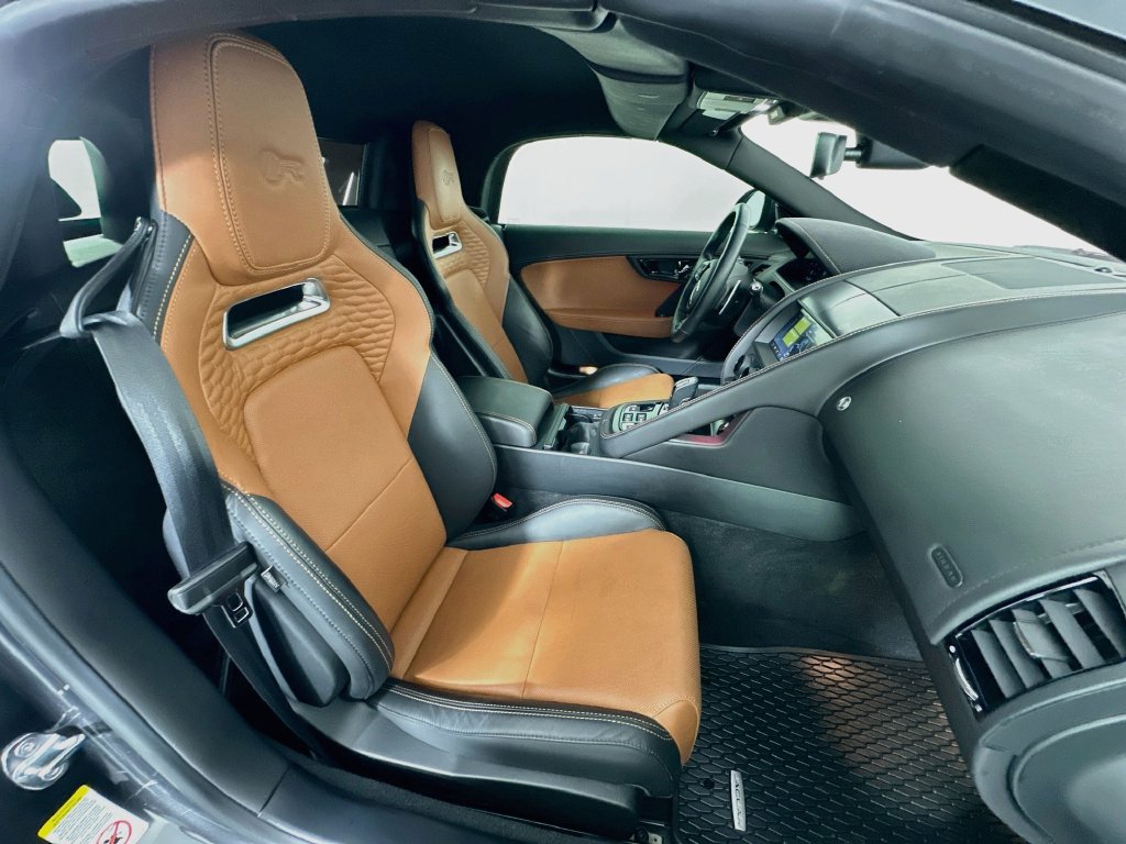 Used 2021 Jaguar F-TYPE R AWD/4WD image 25