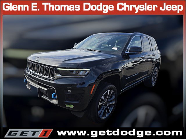 Certified 2023 Jeep Grand Cherokee Overland AWD/4WD image 3