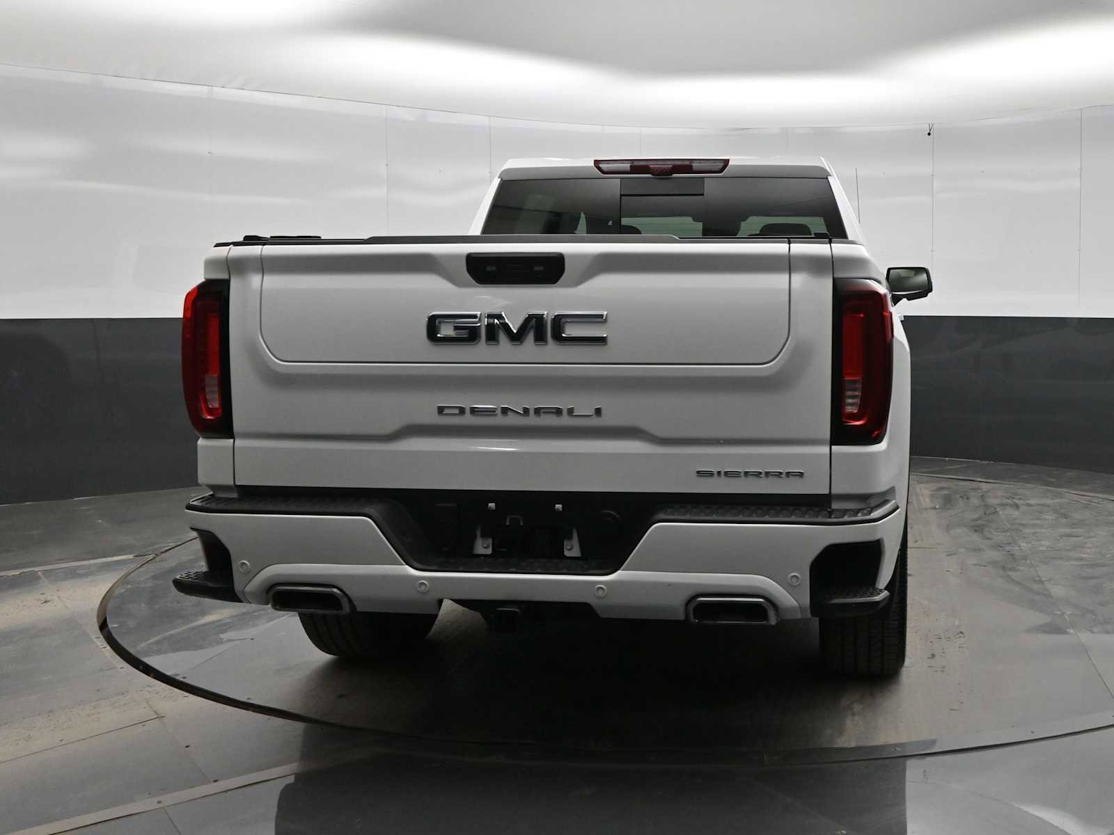 Used 2024 GMC Sierra 1500 Denali Ultimate image 6
