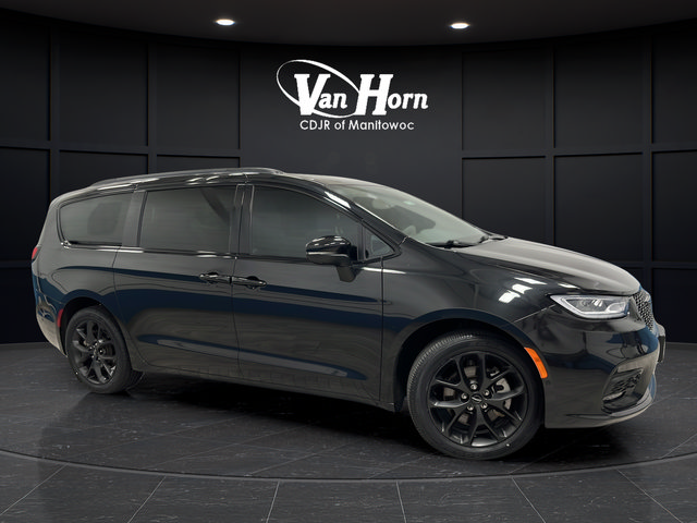 Used 2023 Chrysler Pacifica Touring-L w/ S Appearance Package AWD/4WD image 1